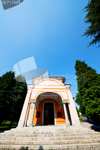 Image of monument old architecture in  religion       and sunlight