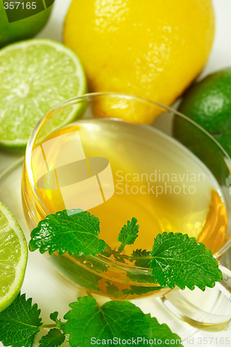 Image of Green tea with fresh mint