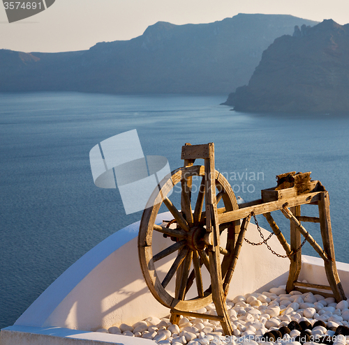 Image of greece in santorini the old town near   mediterranean sea and sp