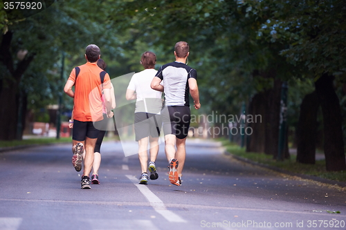 Image of people group jogging