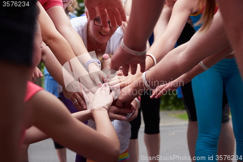 Image of jogging people group have fun