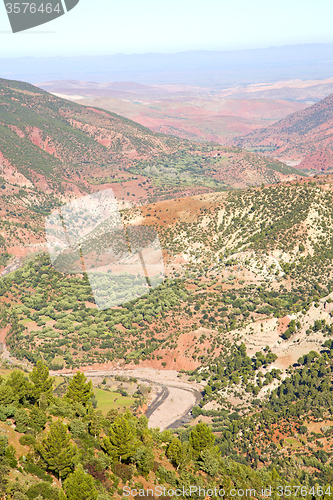 Image of the dades valley in atlas street