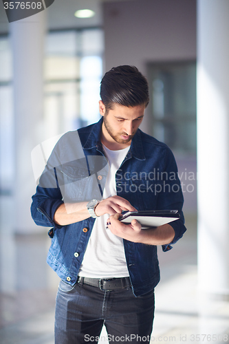 Image of student using tablet computer