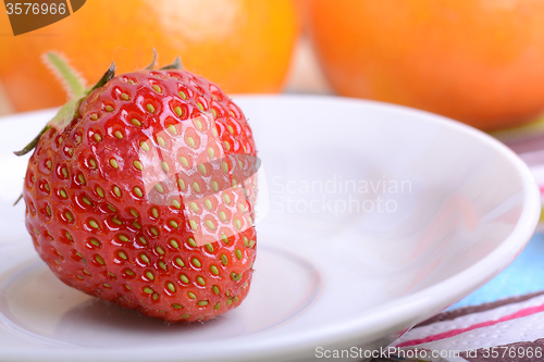 Image of strawberry, mandarin, orange, banana, many different fruits for the health of the entire family