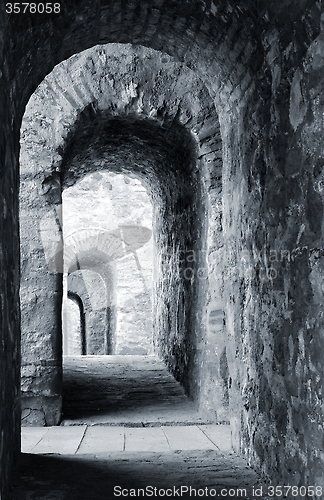 Image of Medieval archway, black and white