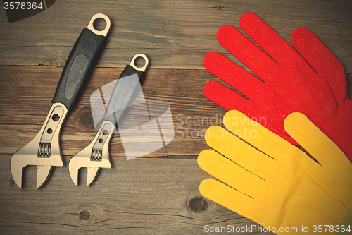 Image of working gloves and gas wrenches