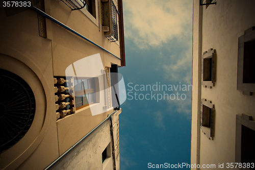 Image of sky over houses