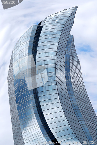 Image of Distorted skyscraper