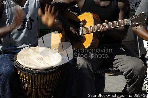 Image of Band is playing music