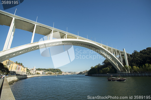 Image of EUROPE PORTUGAL PORTO RIBEIRA PONTE DA ARRABIDA