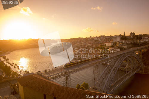 Image of EUROPE PORTUGAL PORTO RIBEIRA OLD TOWN DOURO RIVER