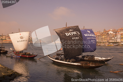 Image of EUROPE PORTUGAL PORTO RIBEIRA OLD TOWN DOURO RIVER