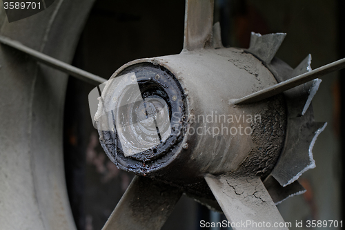 Image of Rusty propeller