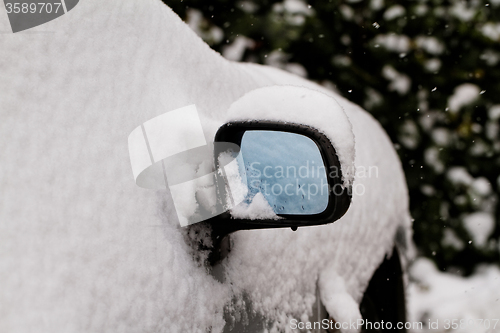 Image of Snowy car