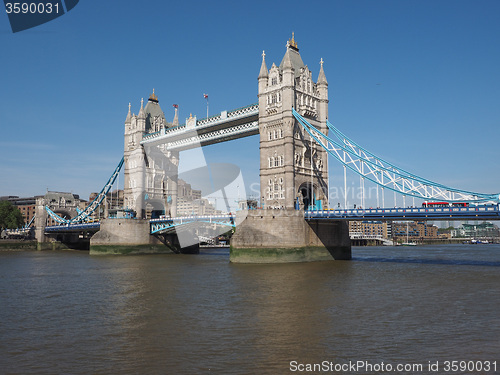 Image of Tower Bridge in London