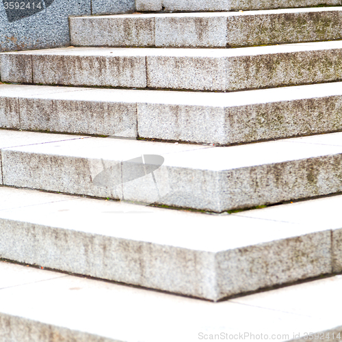Image of in london  monument old steps and marble ancien line 