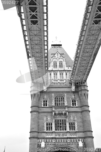 Image of london tower in england old bridge and the cloudy sky