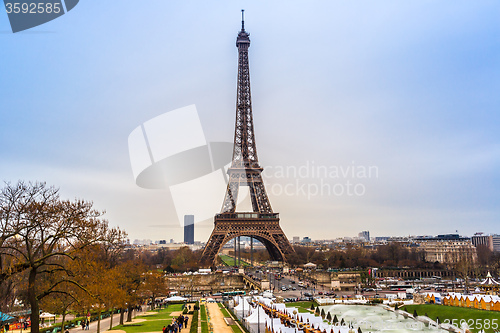 Image of Eiffel Tower in Paris France