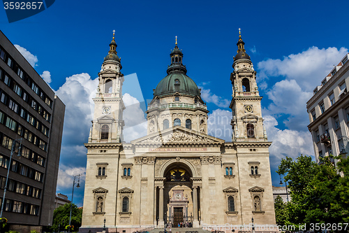 Image of St. Stephen\'s Basilica, the largest church in Budapest, Hungary