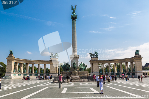 Image of Heroes square in Budapest,