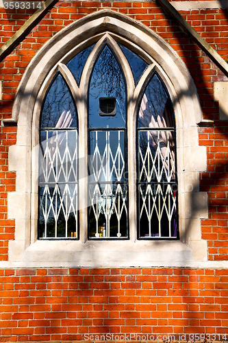 Image of in cemetery  england europe   construction and    history