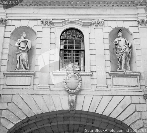 Image of historic   marble and statue in old city of london england