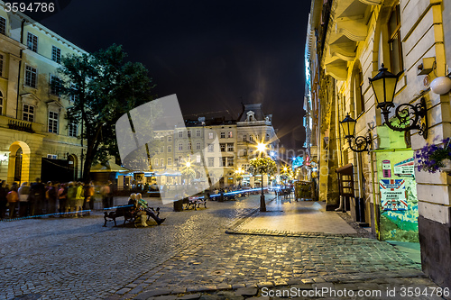 Image of Rynok Square in Lviv at night