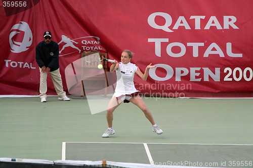 Image of Anna Chakvetadze on court in Qatar