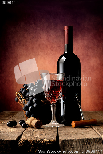Image of Bright wine composition