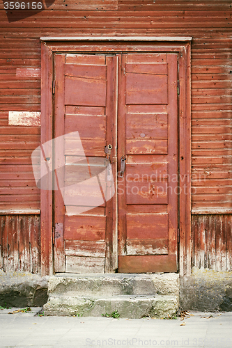 Image of door of old house