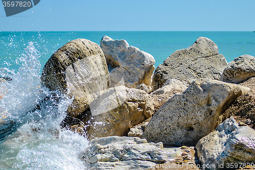 Image of Wave on a cliff