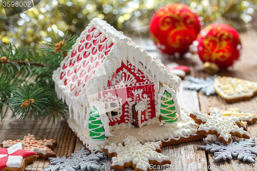 Image of Christmas gingerbread house.