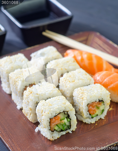 Image of sushi