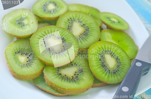Image of fresh kiwi