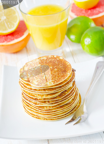 Image of pancakes with fruit