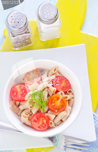 Image of pasta with tomato