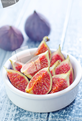 Image of fresh figs