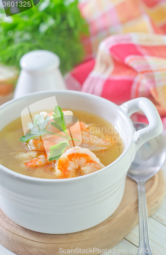 Image of fresh soup with chicken and shrimps