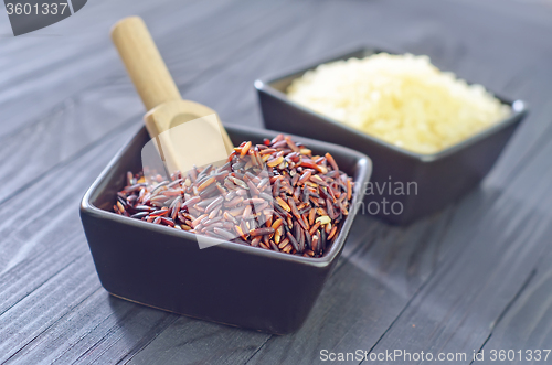 Image of raw rice