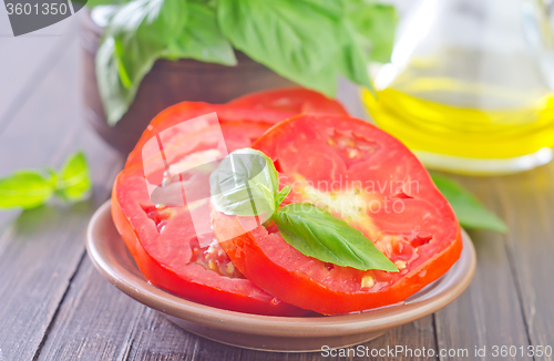 Image of tomato and basil