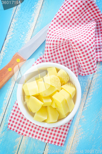 Image of raw potato