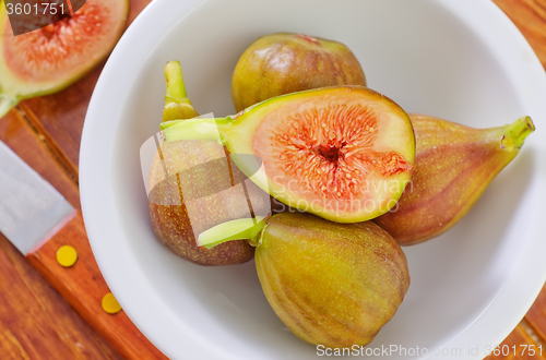 Image of fresh figs