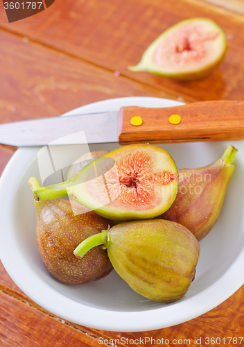 Image of fresh figs