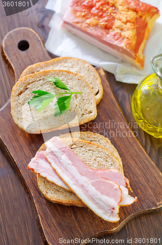 Image of bread with bacon