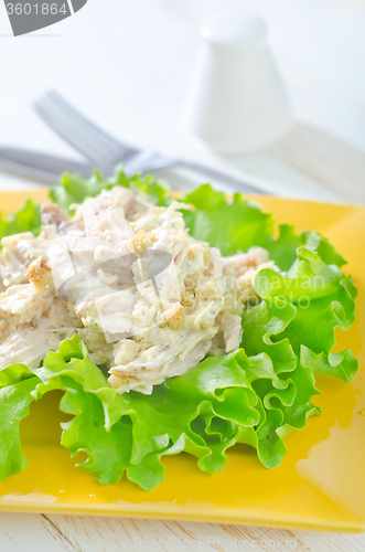 Image of fresh salad on plate