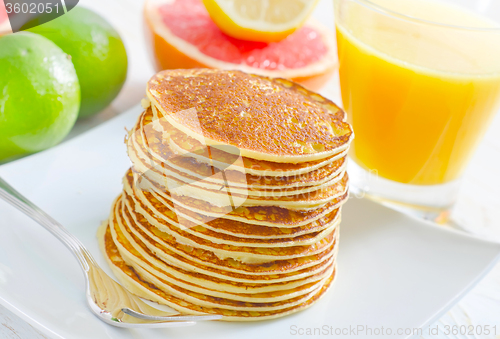 Image of pancakes with fruit