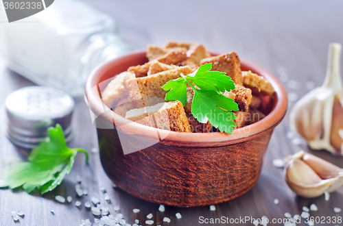 Image of toasts with salt and garlic