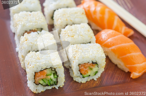 Image of sushi