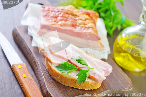Image of bread with bacon