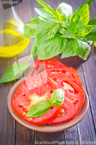Image of tomato and basil